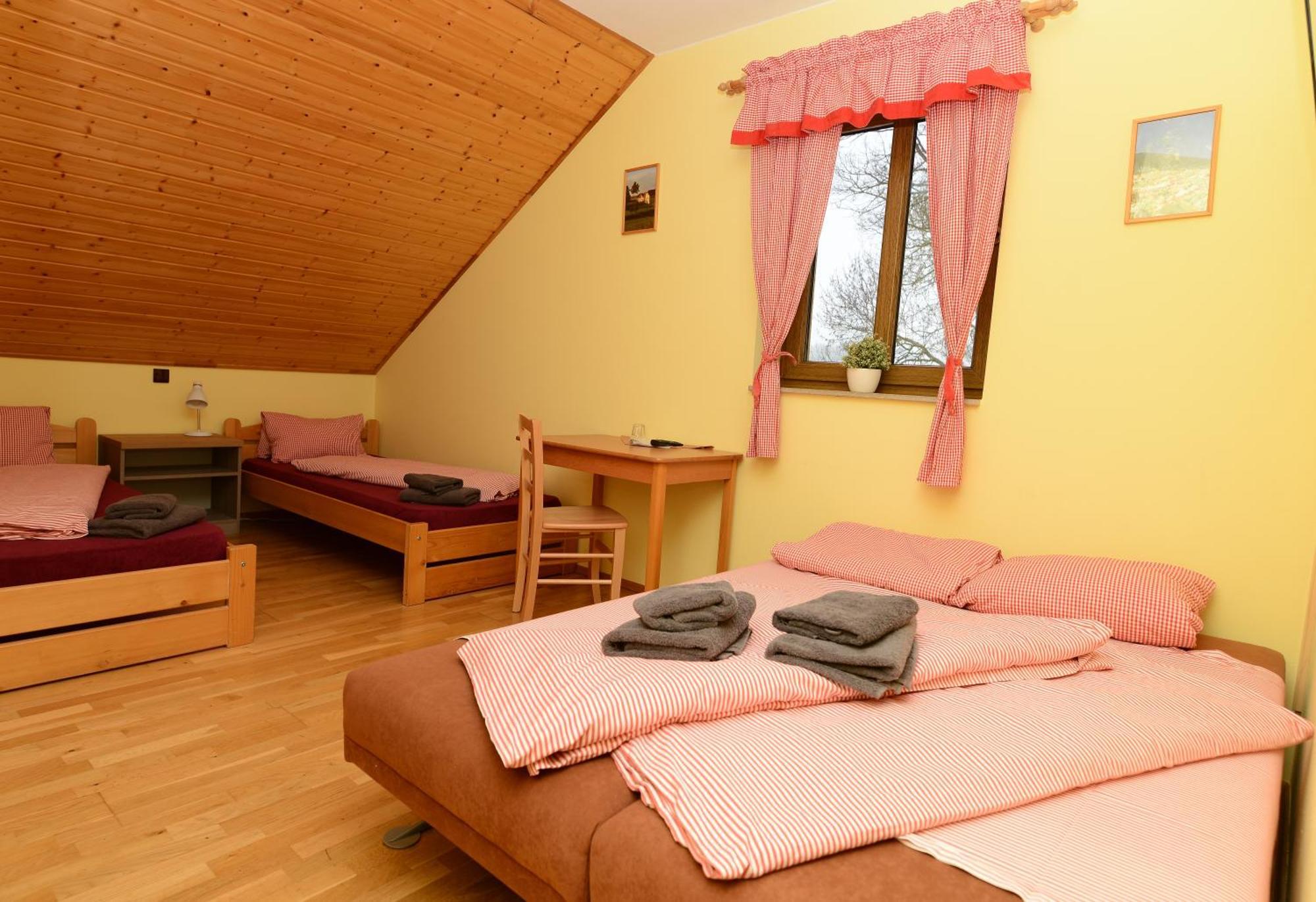 Podvesky Mlyn Hotel Tlumacov Exterior photo